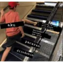 ملصق